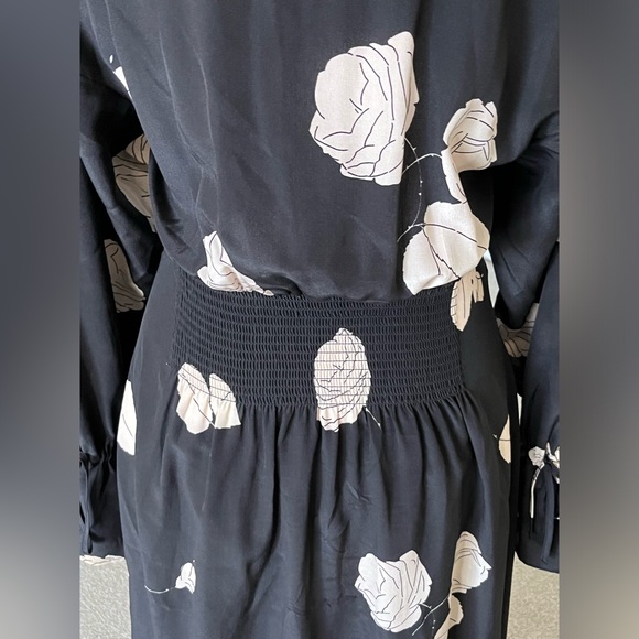 NWOT All Saints Black with Cream Lavete Rodin Smocked Floral Silk Dress Size S - Picture 9 of 11